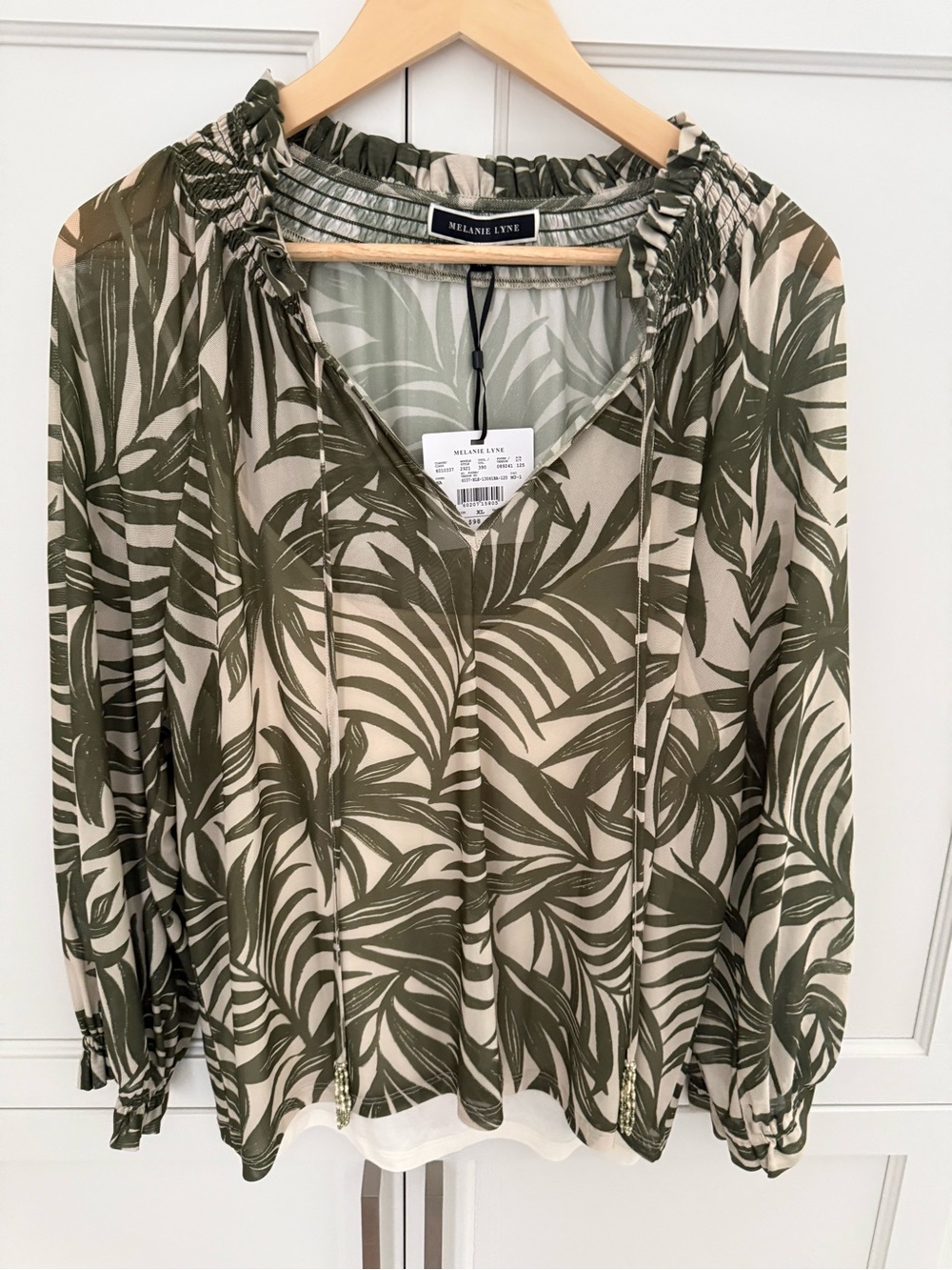 Melanie Lyne tropical 🌴 top